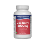 Frasco de suplemento con la etiqueta «Bayas de Goji 2000mg Simply Supplements», de color rojo sobre fondo blanco.
