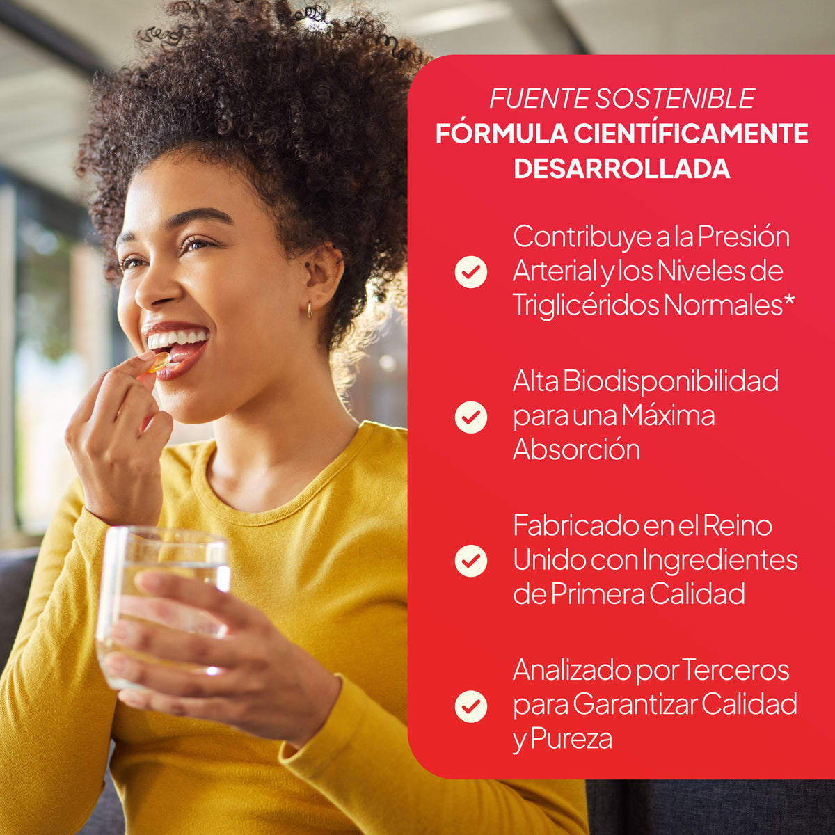 Una mujer con una camiseta amarilla está sentada en el interior de una casa, sosteniendo un vaso y comiendo, con un gran recuadro de texto rojo a la derecha, en español, que promociona una fórmula sostenible. El producto en sí no se muestra claramente como un artículo independiente, por lo que esta imagen encaja mejor en la categoría «Estilo de vida» que en «Producto/Envase» o «Diagrama de instrucciones».