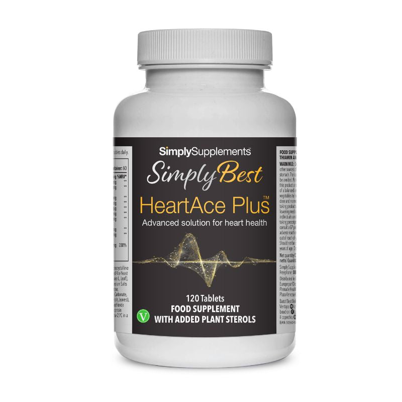 Frasco de suplemento con la etiqueta «Heart Ace Plus Simply Supplements», de color negro sobre fondo blanco.