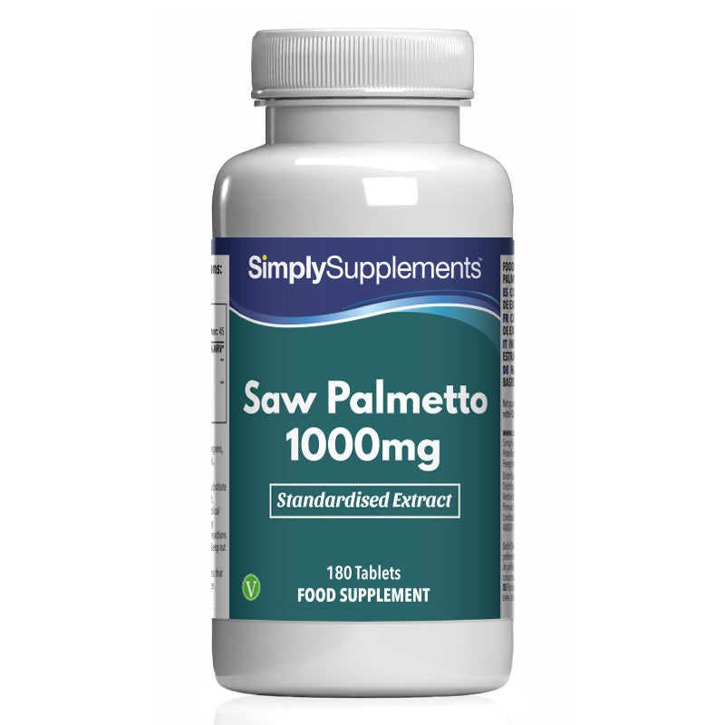 Frasco de suplemento con la etiqueta «Saw Palmetto 1000mg Simply Supplements», de color verde sobre fondo blanco.