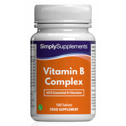 Frasco de suplemento con la etiqueta «Vitamina B Complex Simply Supplements», de color naranja sobre fondo blanco.
