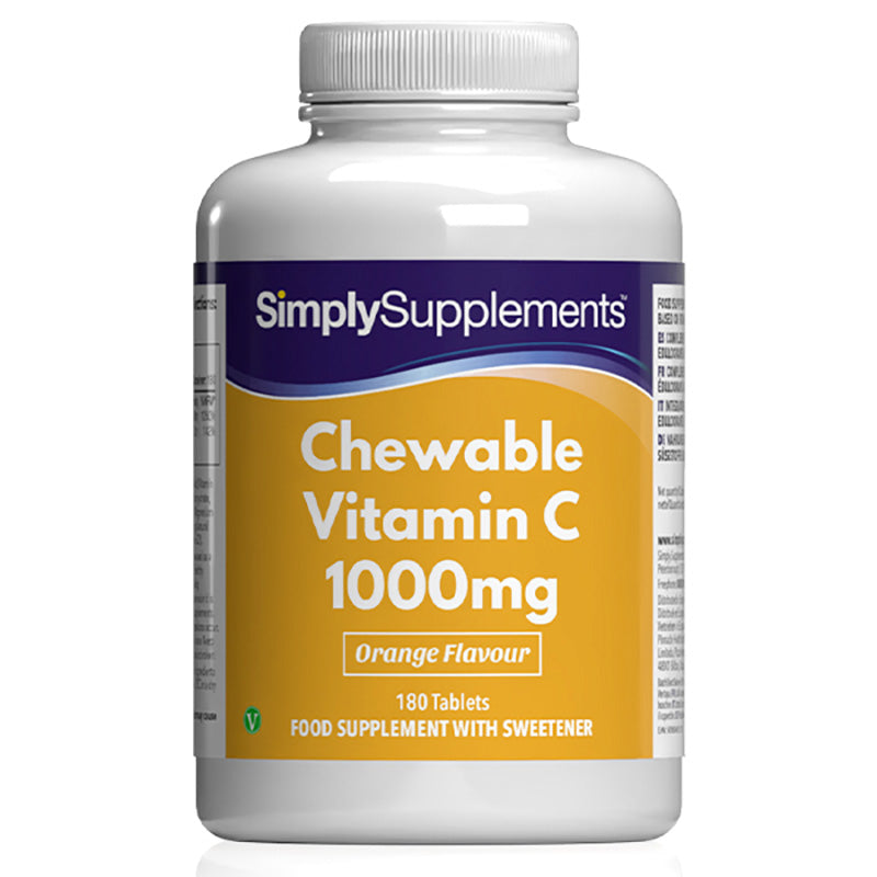 Frasco de suplemento con la etiqueta «Vitamina C Masticable 1000mg Simply Supplements», de color amarillo sobre fondo blanco.